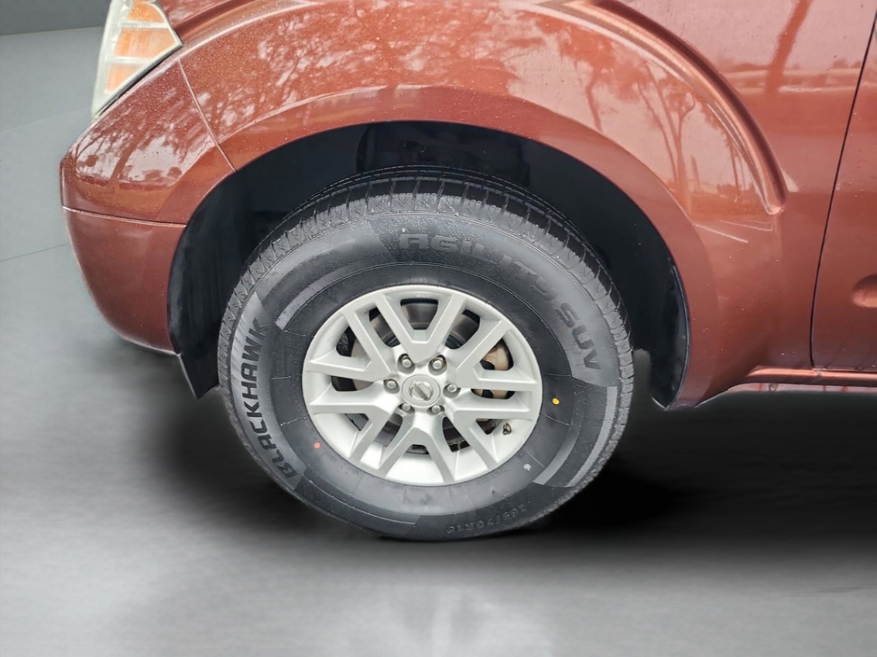 Used 2016 Nissan Frontier SV w/ Moonroof Package image 25