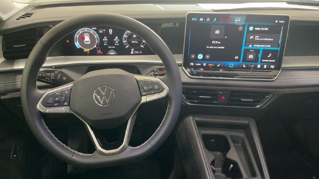 New 2026 Volkswagen Tiguan SE AWD/4WD image 10
