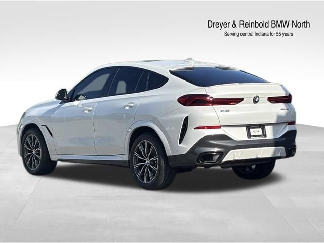 Used 2023 BMW X6 xDrive40i w/ M Sport Package AWD/4WD image 4