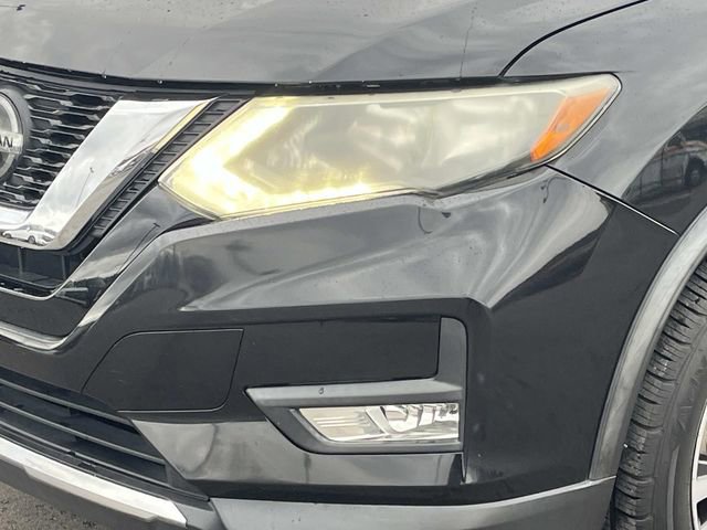 Used 2019 Nissan Rogue SV w/ Premium Package image 9