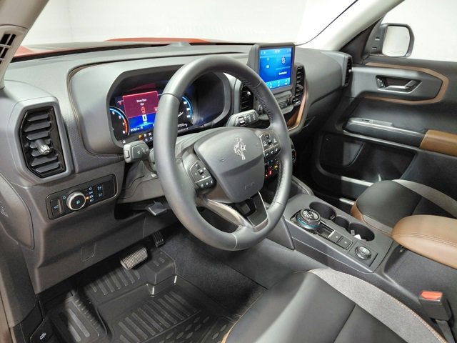 Used 2024 Ford Bronco Sport Outer Banks w/ Topo Graphic Package image 23