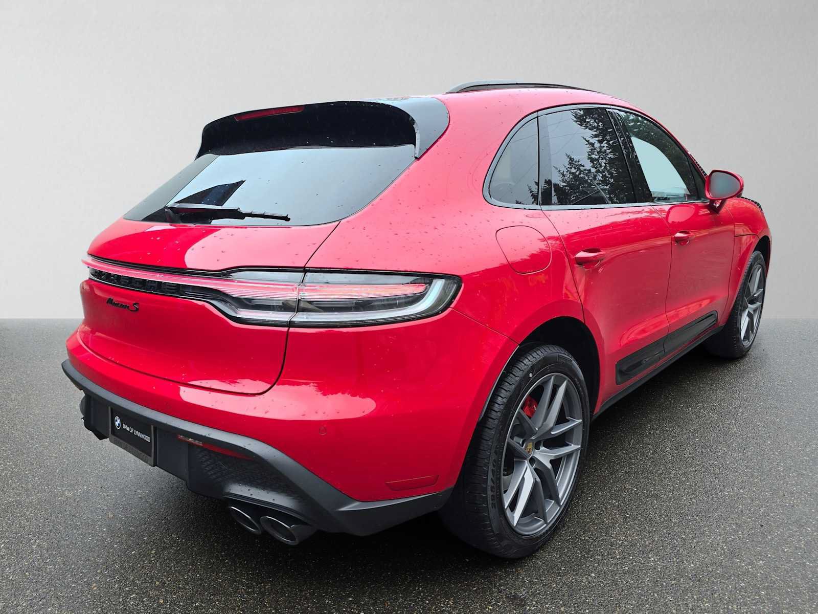 Used 2023 Porsche Macan S AWD/4WD image 3