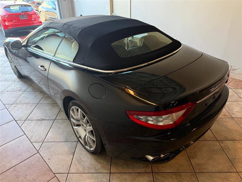 Used 2010 Maserati GranTurismo Convertible RWD image 49