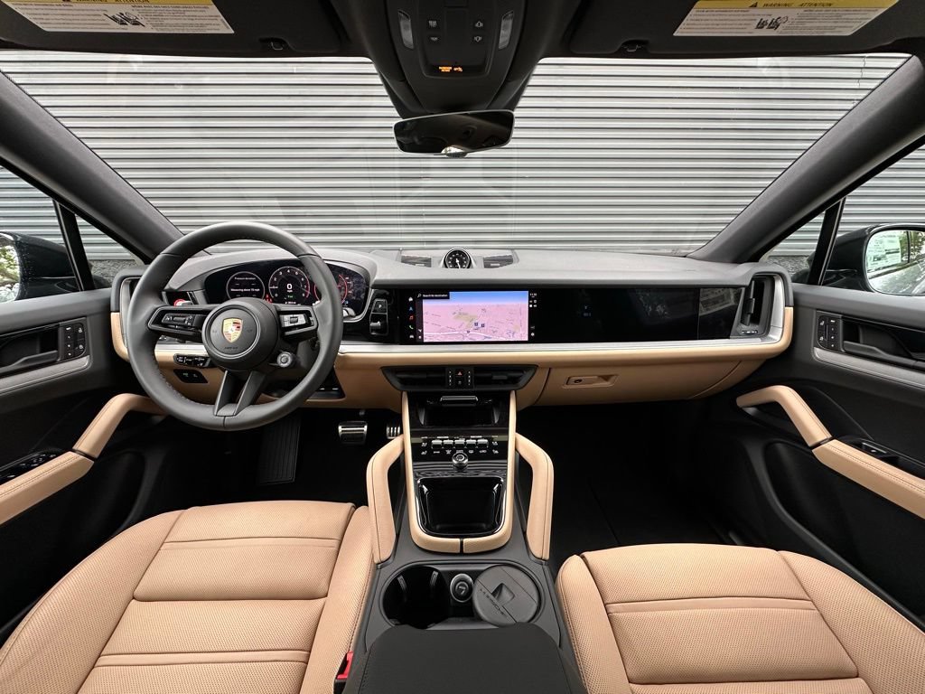 Used 2026 Porsche Cayenne S AWD/4WD image 6