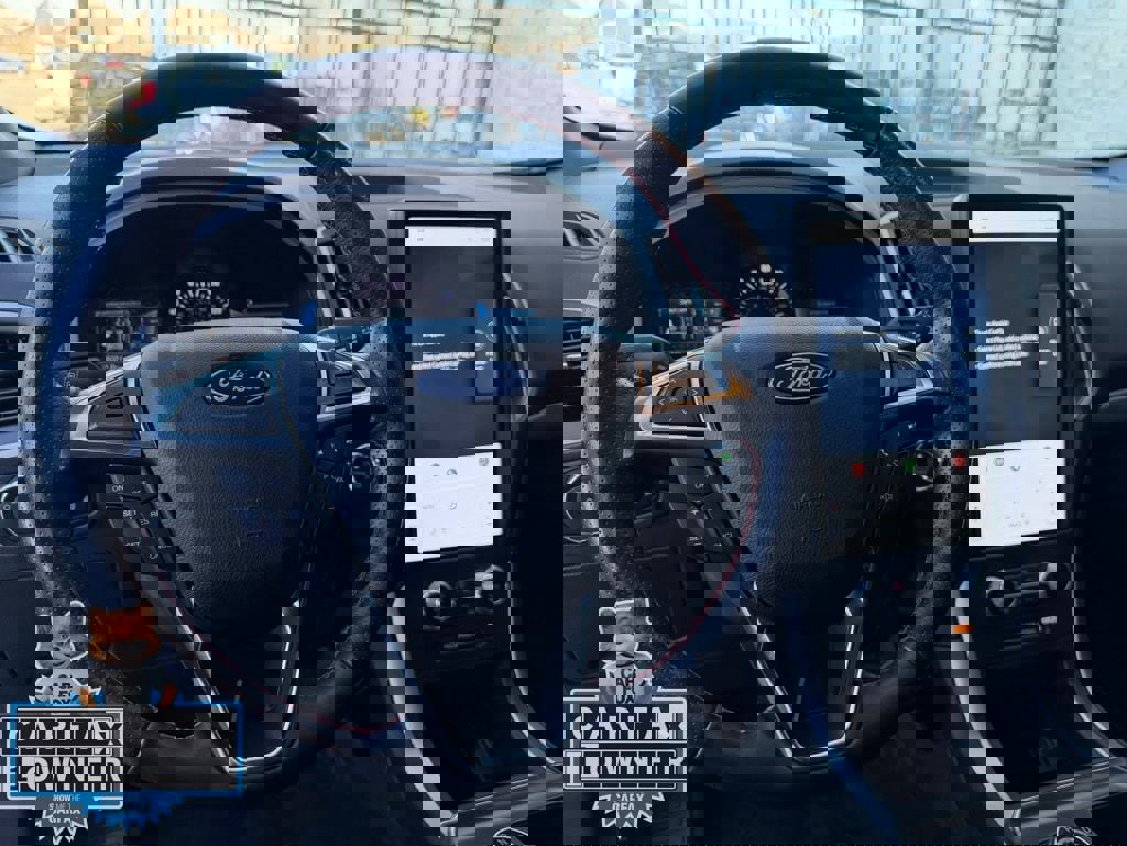 Used 2022 Ford Edge ST-Line image 12