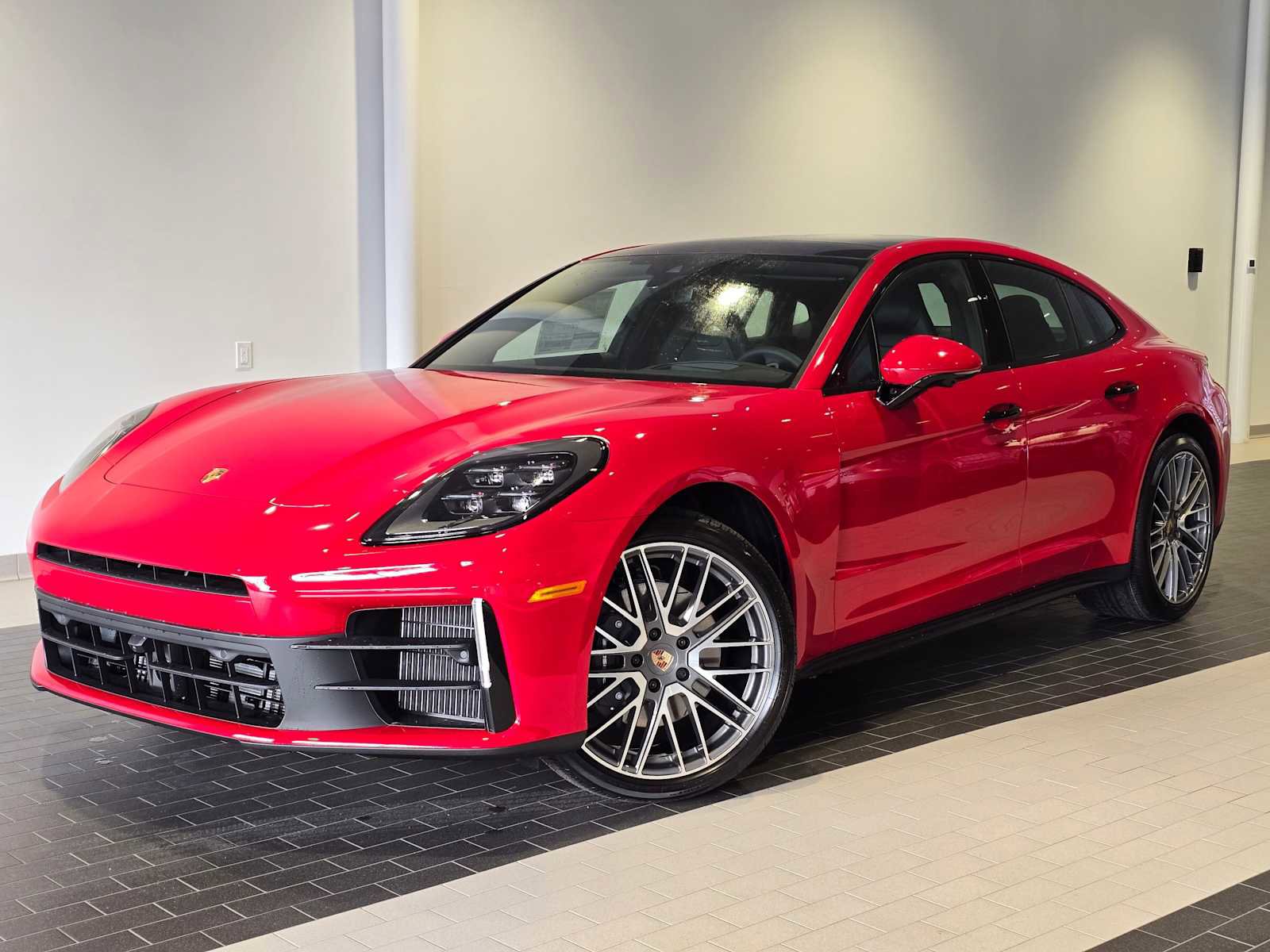 New 2025 Porsche Panamera 4 image 1