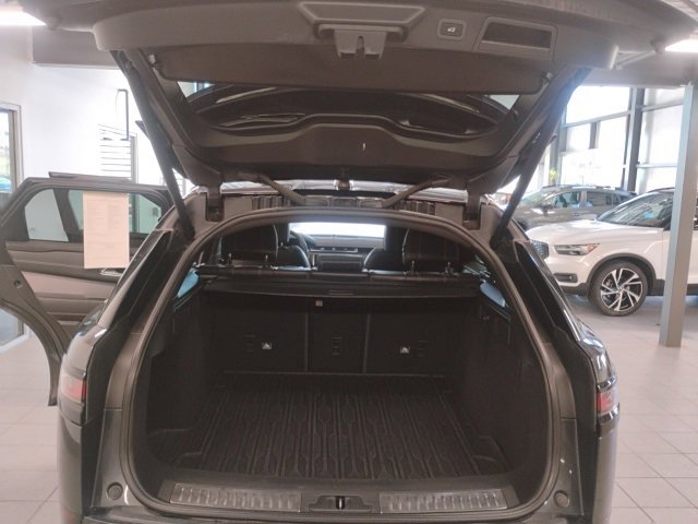 Used 2018 Land Rover Range Rover Velar R-Dynamic HSE image 16