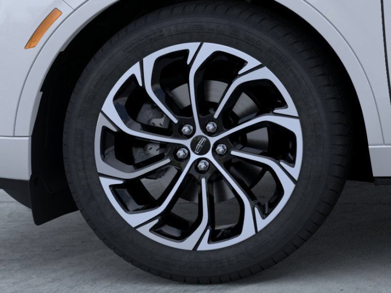 New 2026 Lincoln Nautilus Reserve AWD/4WD image 19