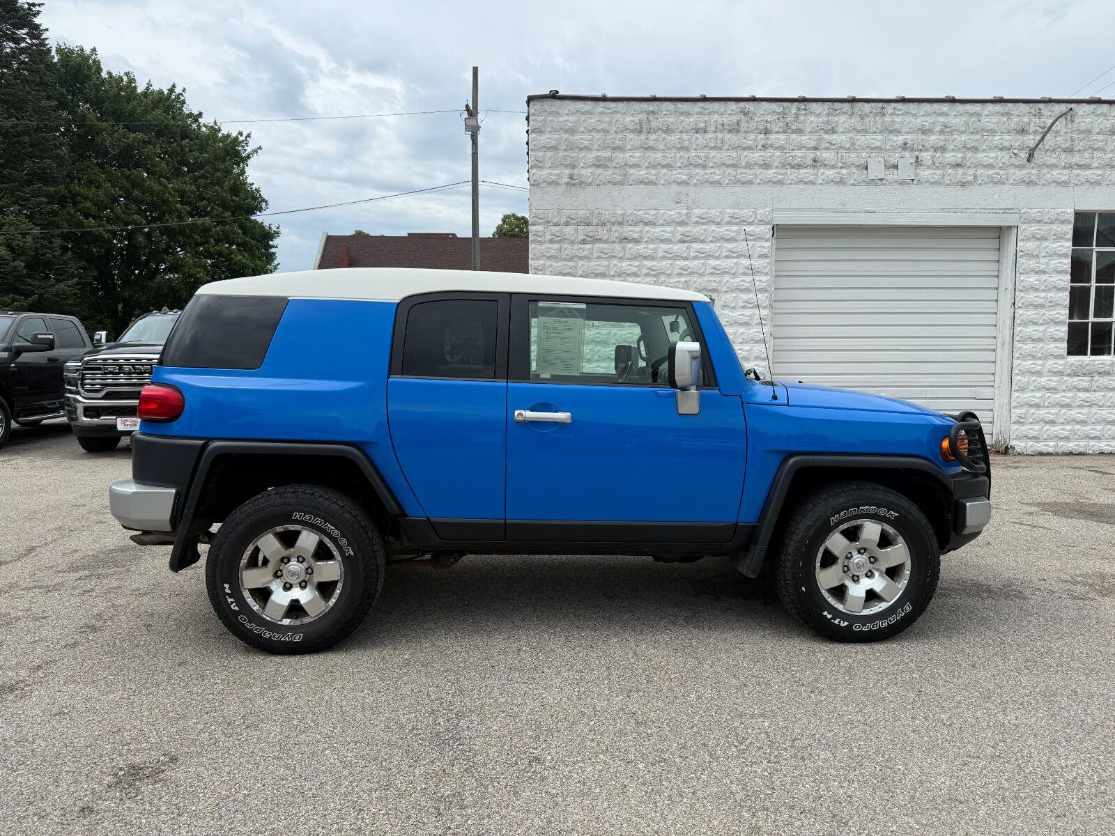 Used 2007 Toyota FJ Cruiser 4WD image 4