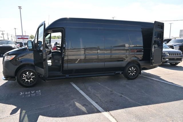 Used 2019 Mercedes-Benz Sprinter 2500 image 13