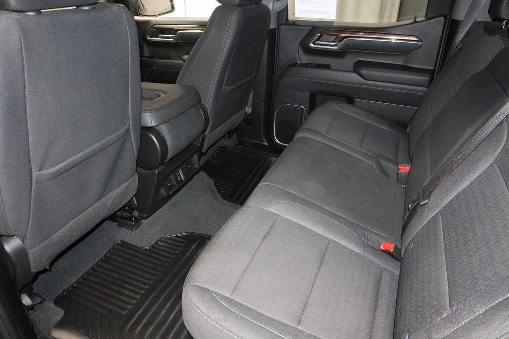 Used 2024 Chevrolet Silverado 1500 LT image 21