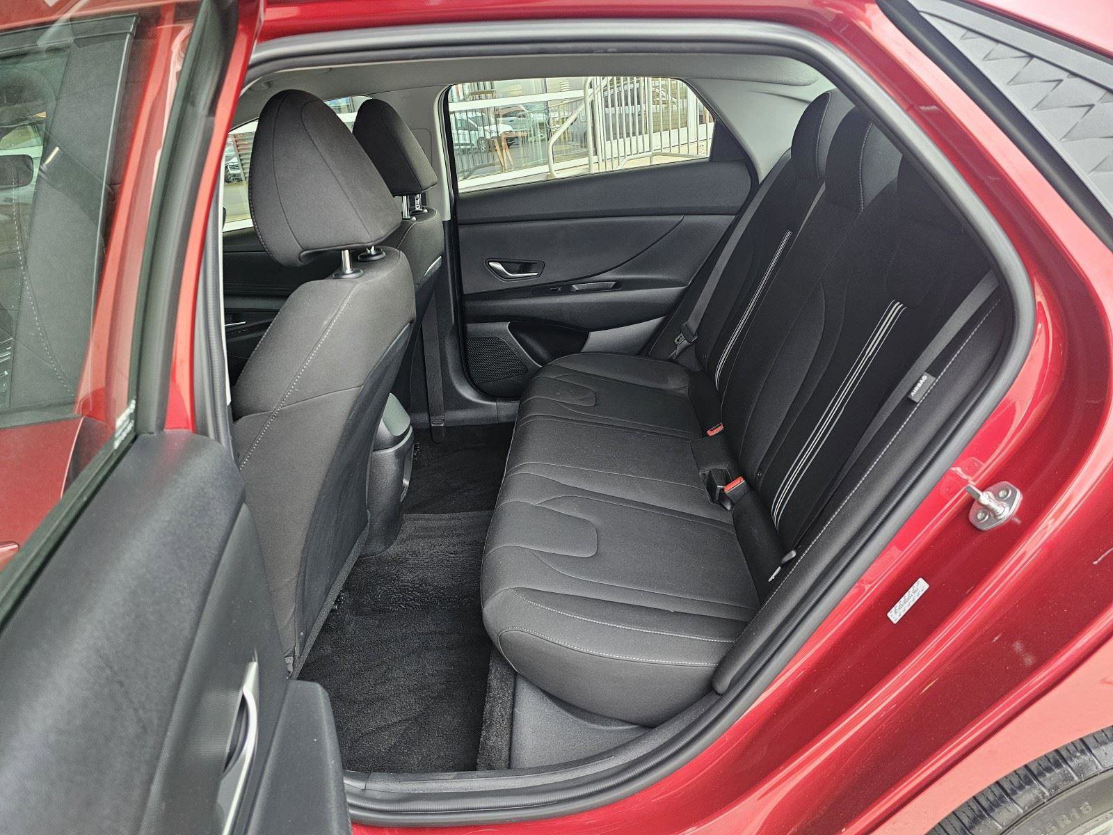 Used 2024 Hyundai Elantra SEL image 26