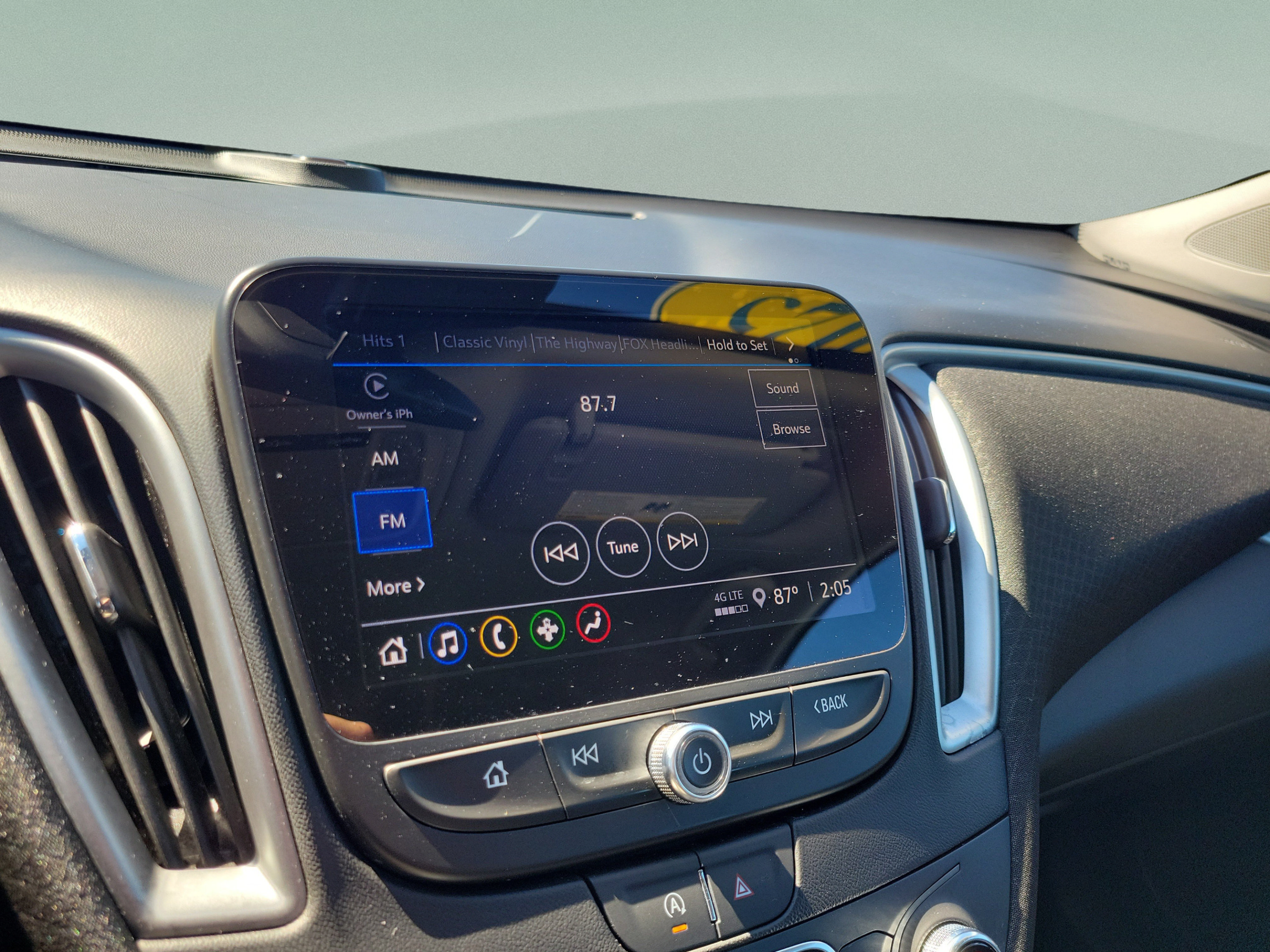 Used 2025 Chevrolet Malibu LT FWD image 28