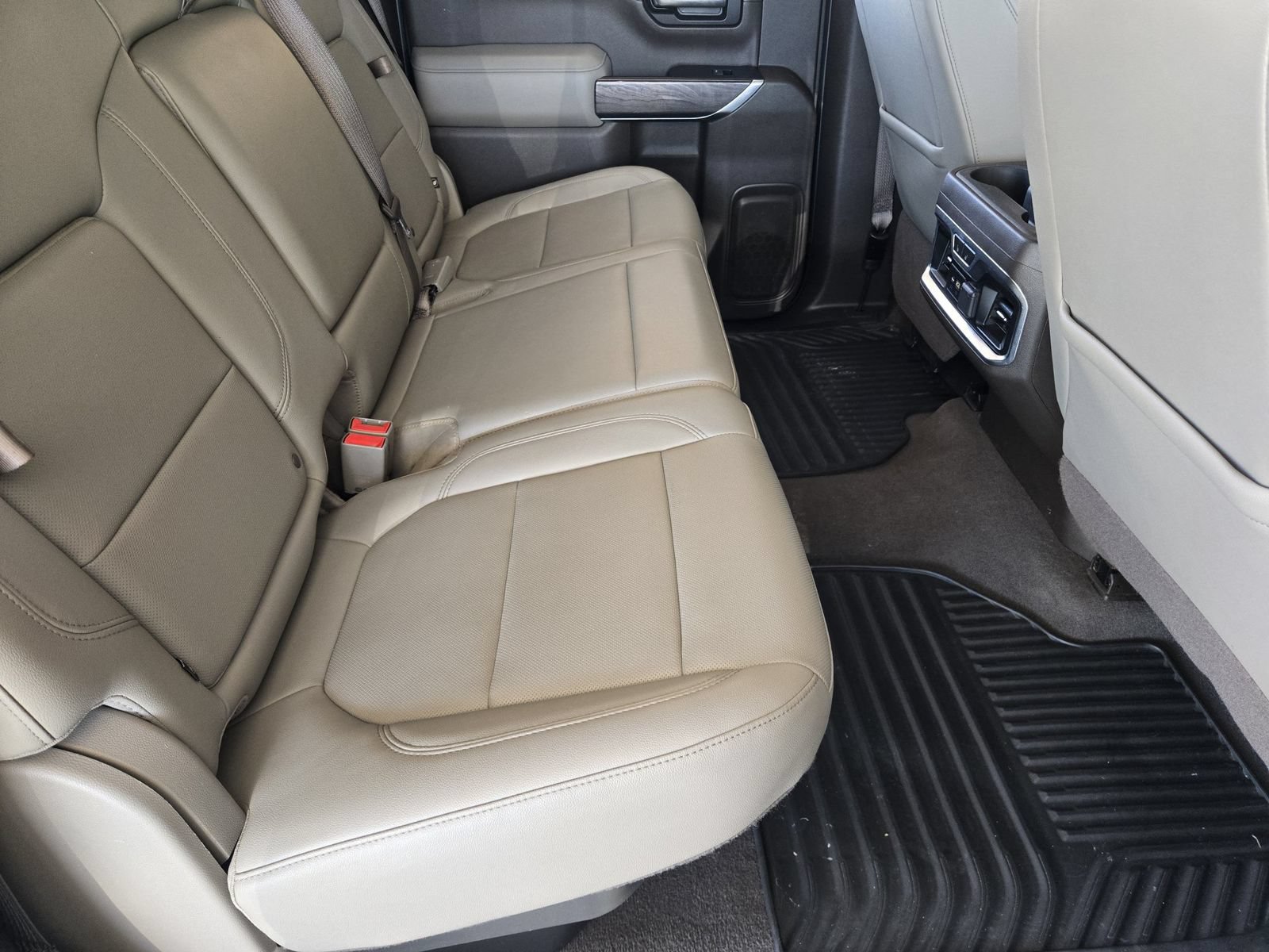 Used 2019 Chevrolet Silverado 1500 LTZ AWD/4WD image 31