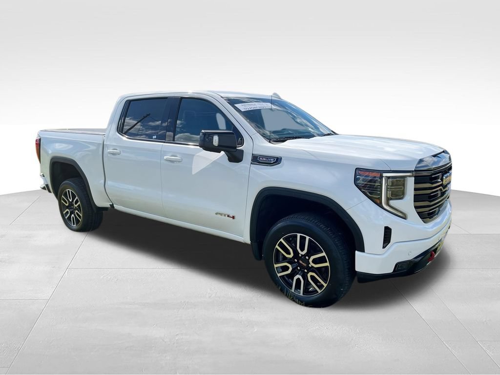 Used 2023 GMC Sierra 1500 AT4 w/ AT4 Preferred Package AWD/4WD image 2