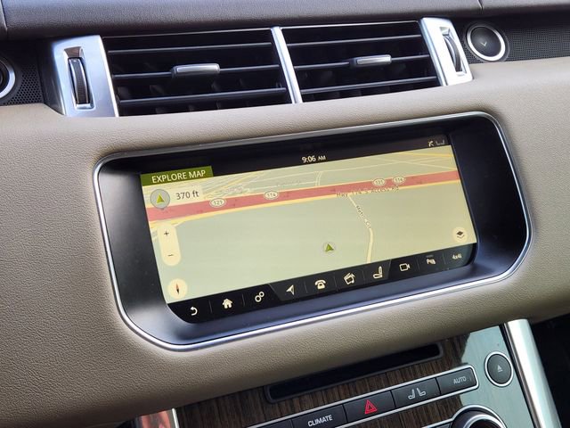 Used 2017 Land Rover Range Rover Sport HSE image 11