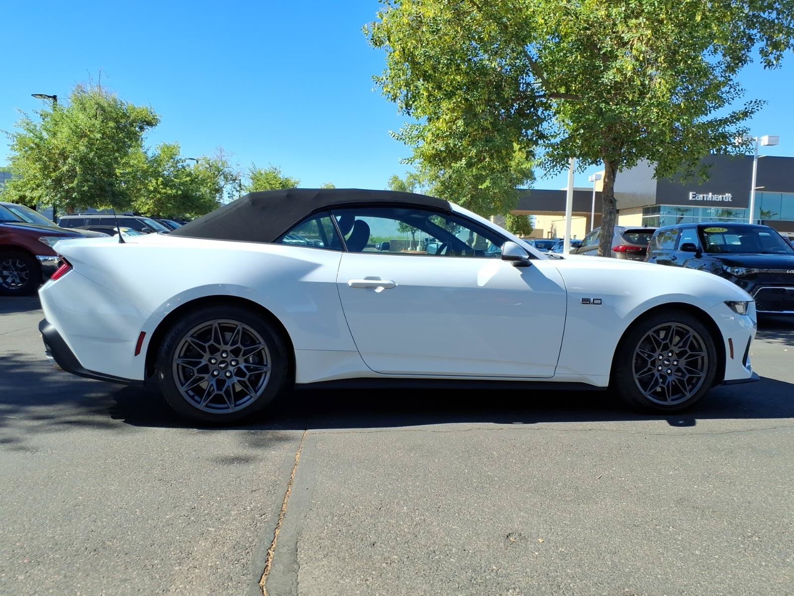 Used 2025 Ford Mustang GT Premium w/ GT Performance Package RWD image 8