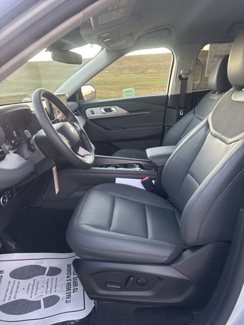 New 2026 Ford Explorer Active w/ Active Comfort Package image 22