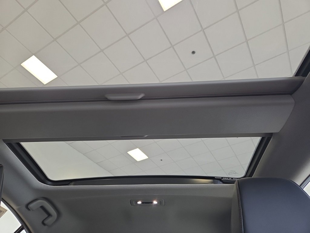 New 2026 Toyota Prius Plug-In Hybrid image 13