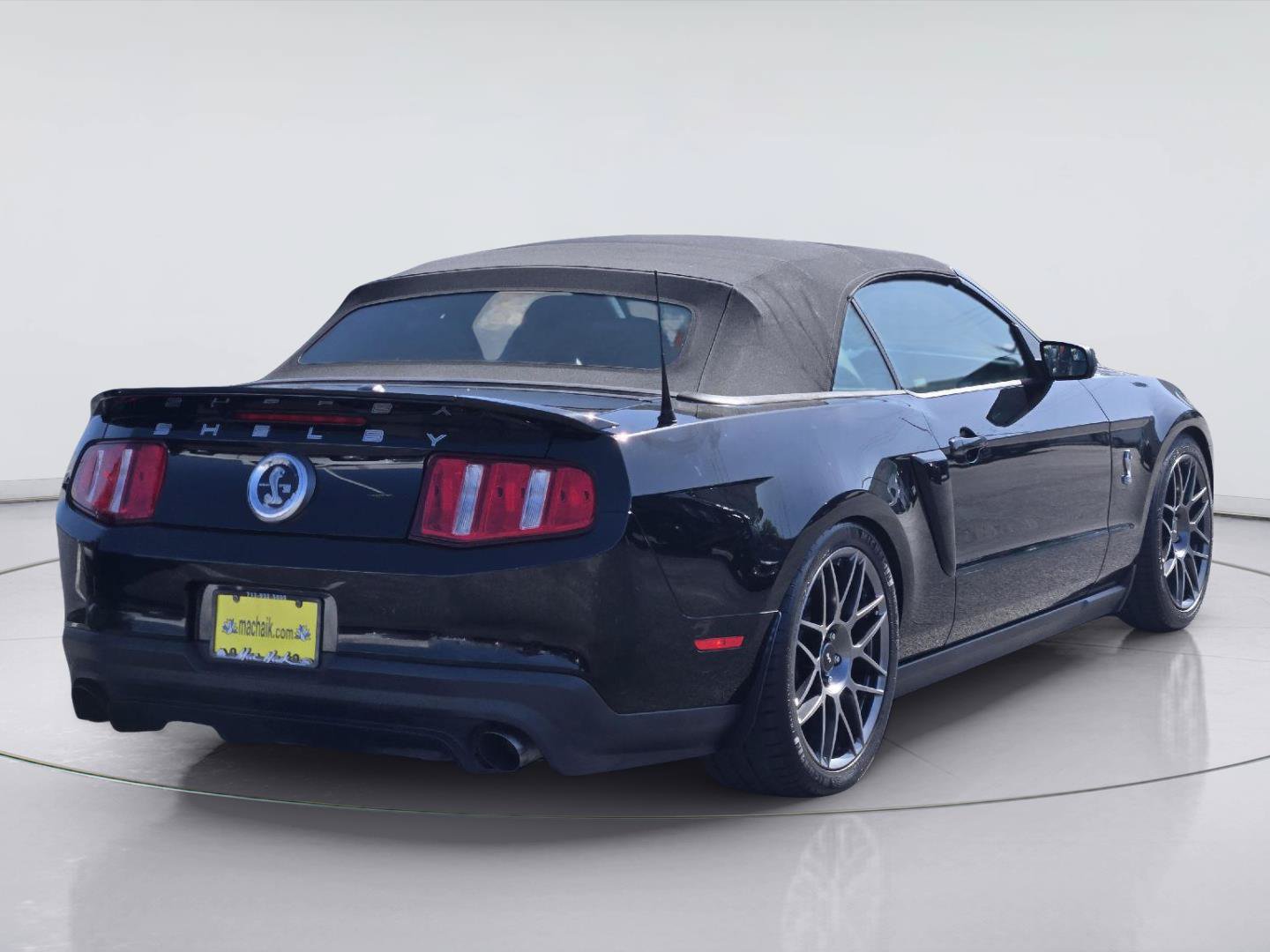 Used 2012 Ford Mustang Shelby GT500 w/ SVT Performance Pkg RWD image 6