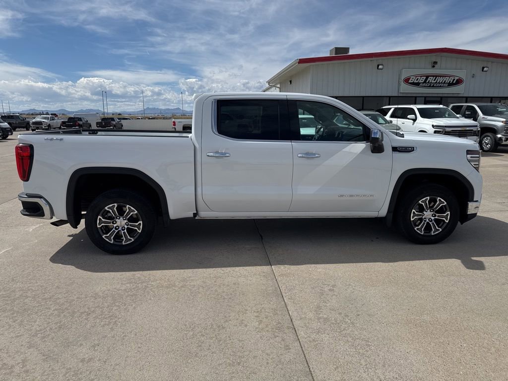 Used 2025 GMC Sierra 1500 SLT AWD/4WD image 8