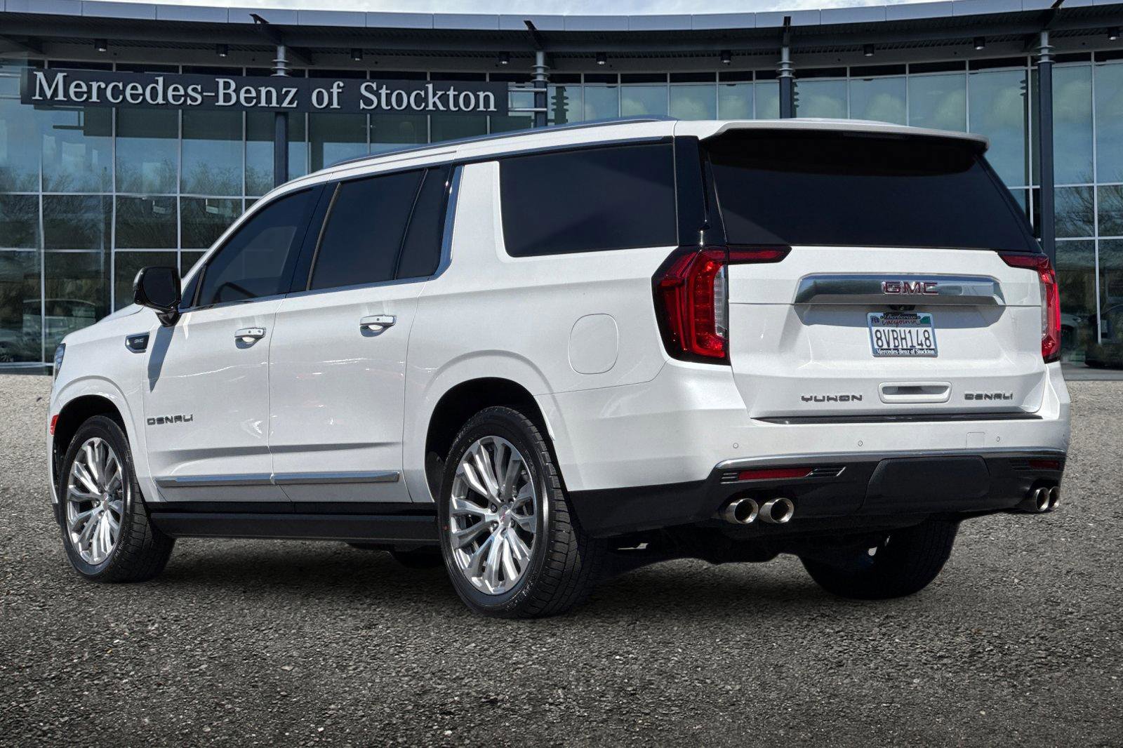 Used 2021 GMC Yukon XL Denali w/ Denali Ultimate Package AWD/4WD image 6
