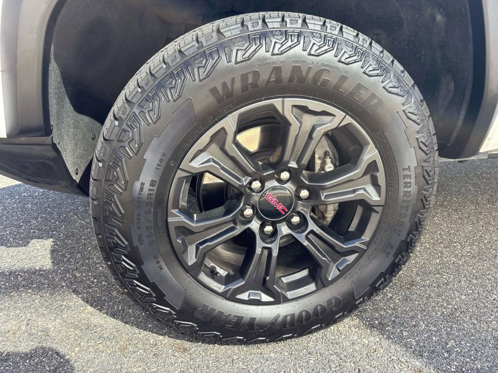 Certified 2024 GMC Canyon Elevation w/ Convenience Package AWD/4WD image 8