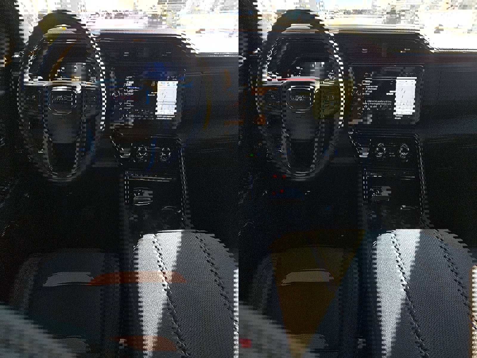 Used 2024 GMC Sierra 1500 AT4 w/ Technology Package image 12