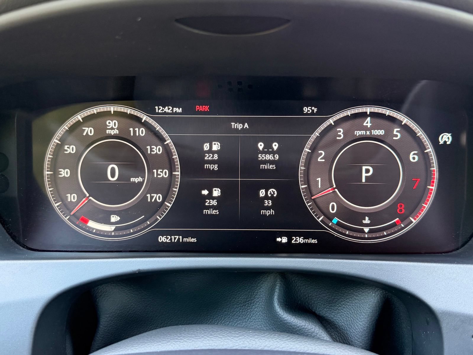 Used 2020 Jaguar F-PACE S AWD/4WD image 28