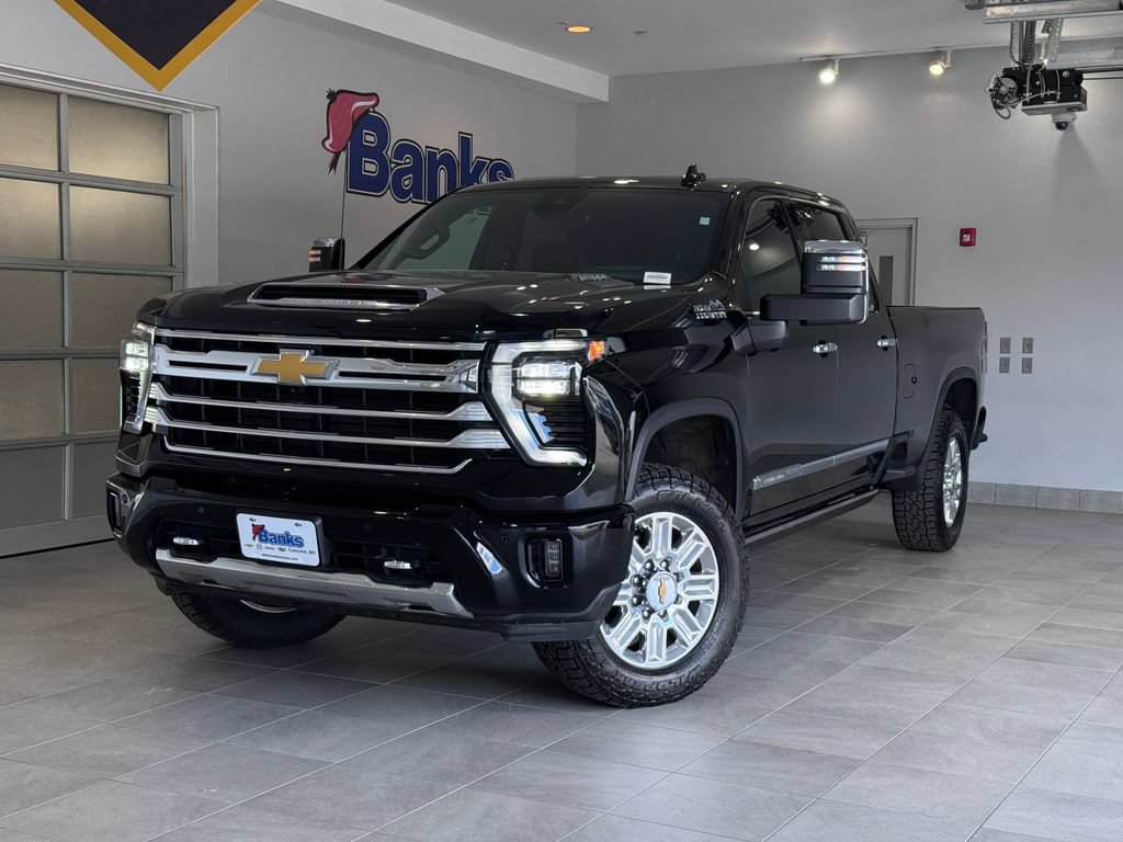 Certified 2025 Chevrolet Silverado 2500 High Country w/ Technology Package AWD/4WD image 2
