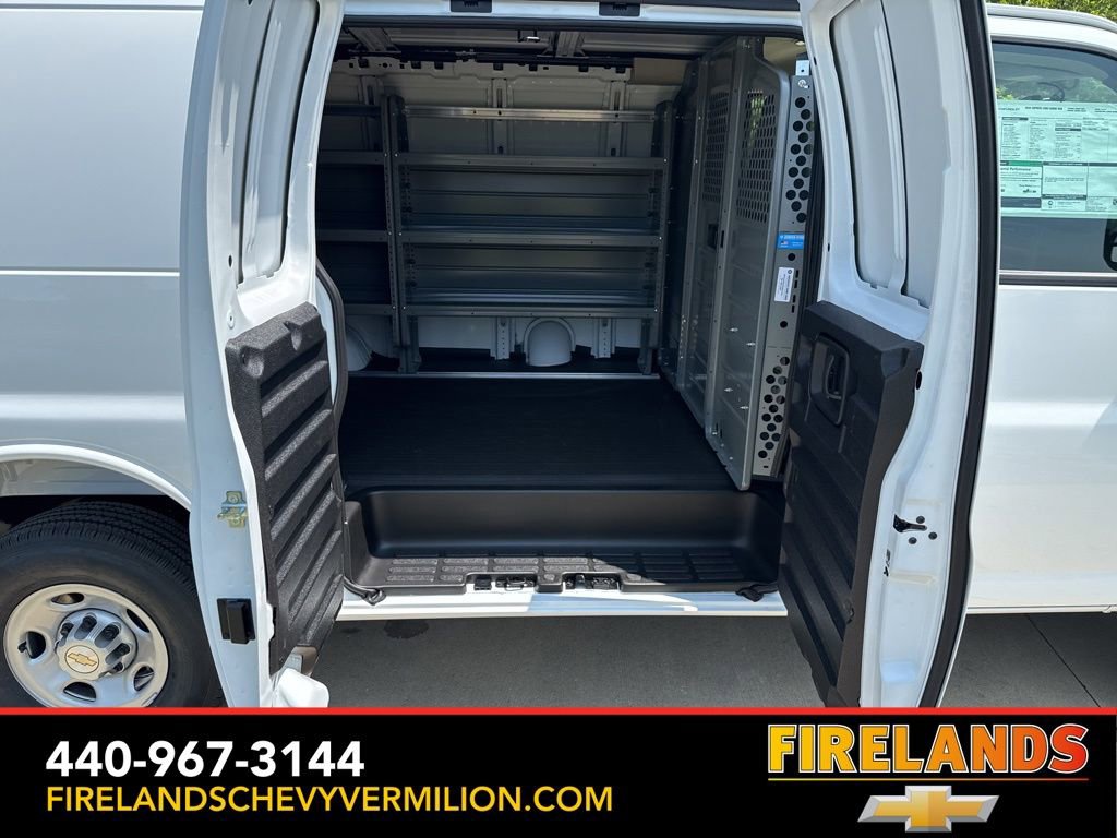 New 2025 Chevrolet Express 2500 w/ Driver Convenience Package video 3