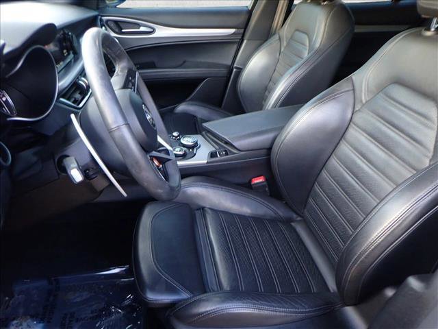Used 2018 Alfa Romeo Stelvio Ti Sport image 12