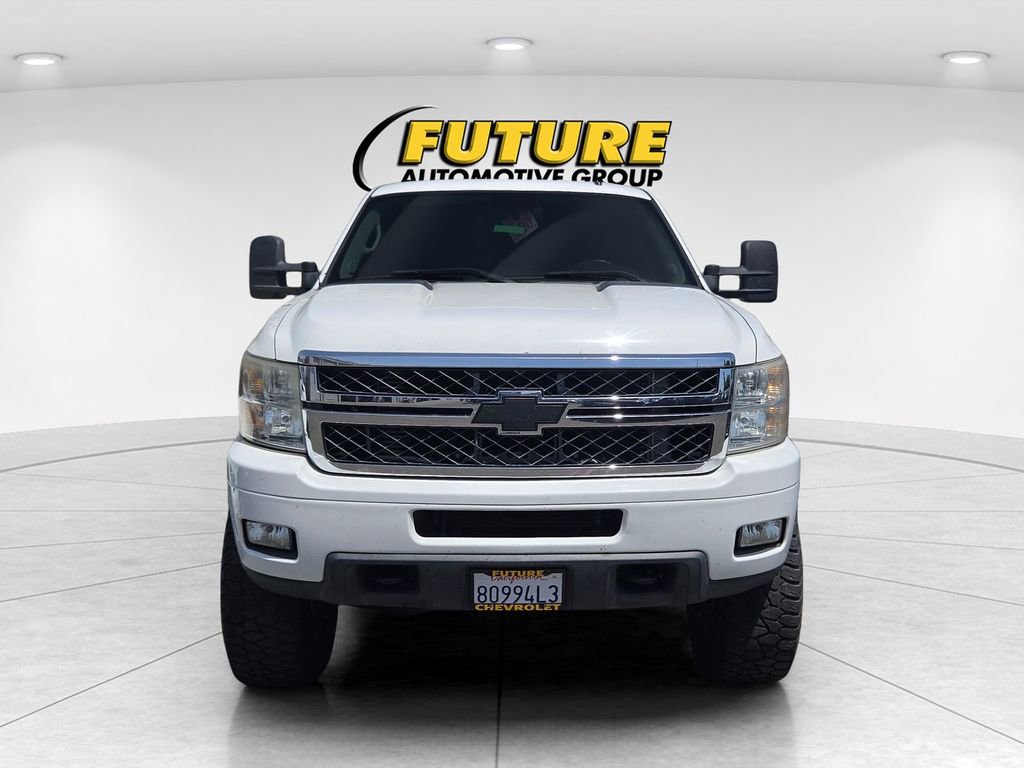 Used 2014 Chevrolet Silverado 2500 LT w/ Interior Plus Package AWD/4WD image 2