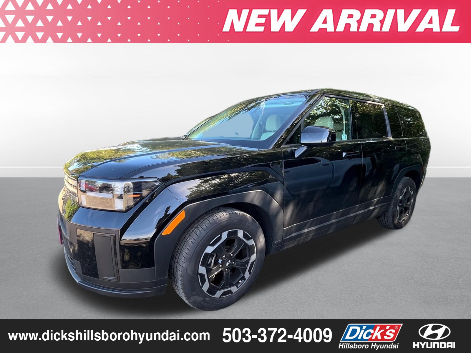 Used 2025 Hyundai Santa Fe SE AWD/4WD image 4