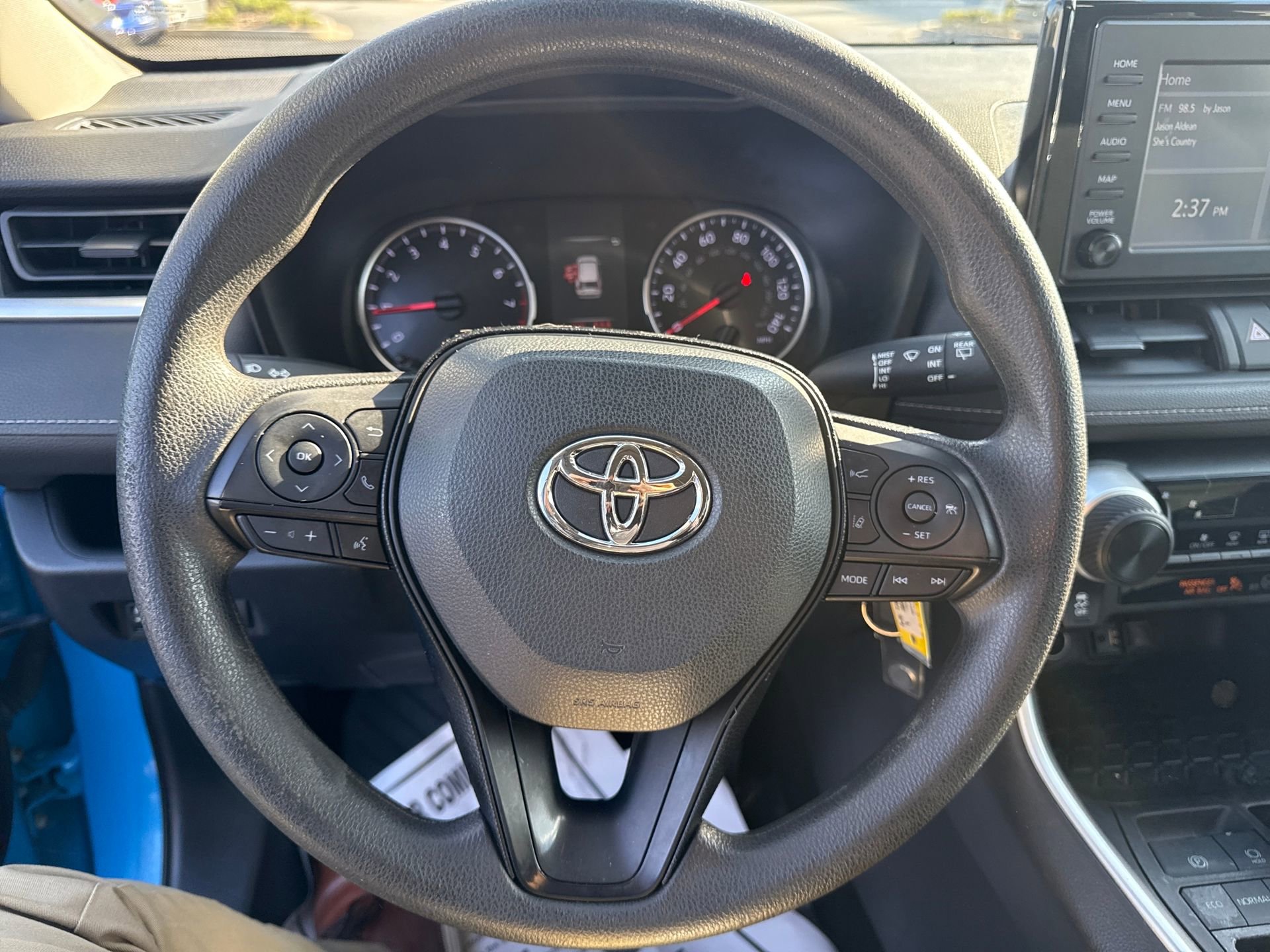 Used 2019 Toyota RAV4 LE image 12
