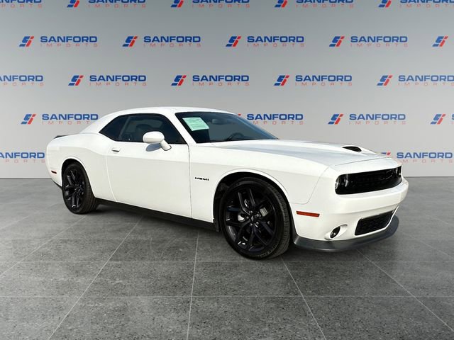 Used 2022 Dodge Challenger R/T w/ Blacktop Package image 7