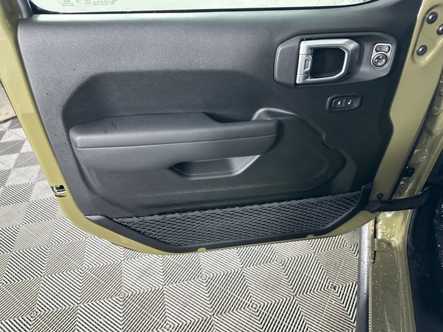 New 2026 Jeep Wrangler Unlimited Rubicon AWD/4WD image 19