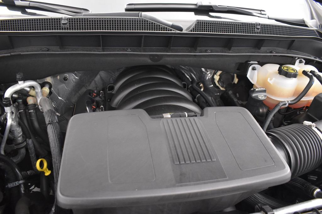 Used 2023 Chevrolet Suburban RST w/ Sport Performance Package AWD/4WD image 16