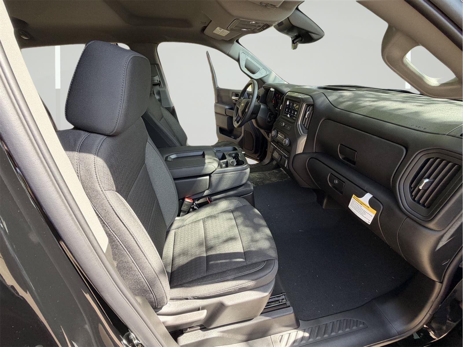 New 2026 Chevrolet Silverado 1500 Custom w/ LPO, Dark Essentials Package AWD/4WD image 24