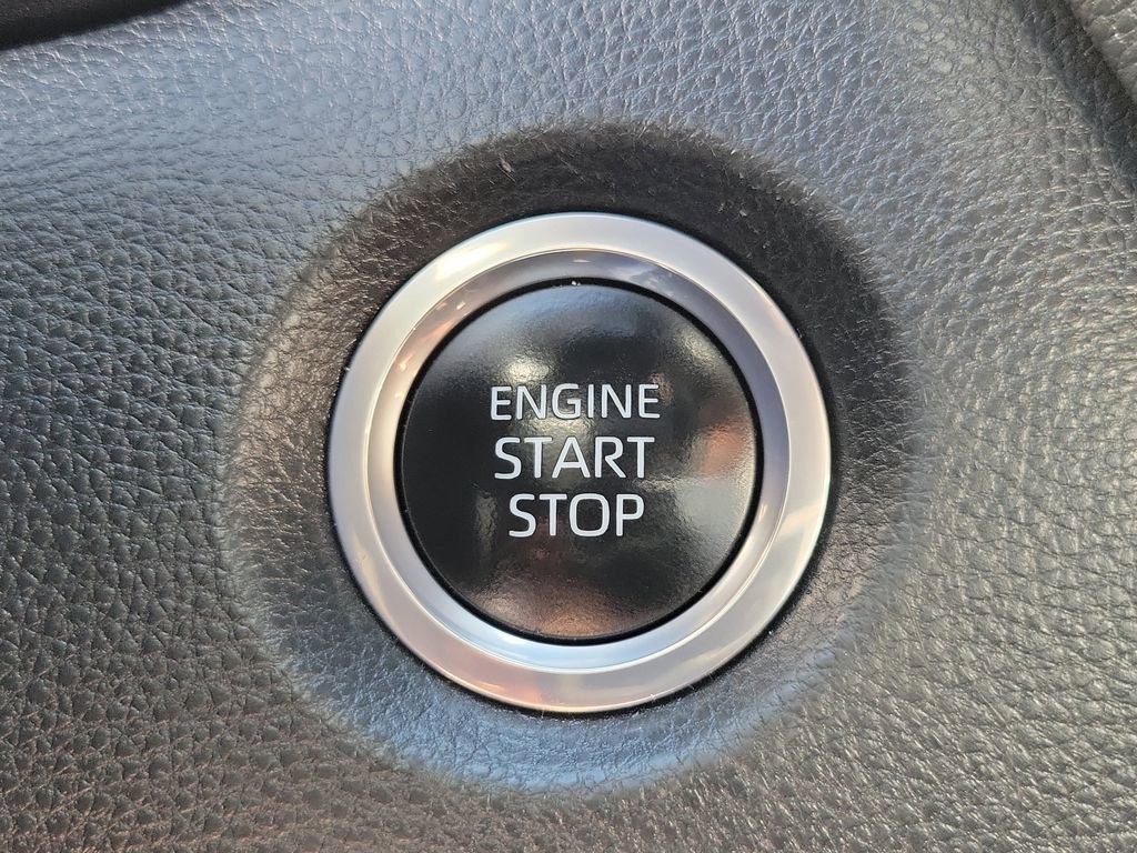 Used 2023 Toyota Corolla SE w/ SE Premium Package image 32