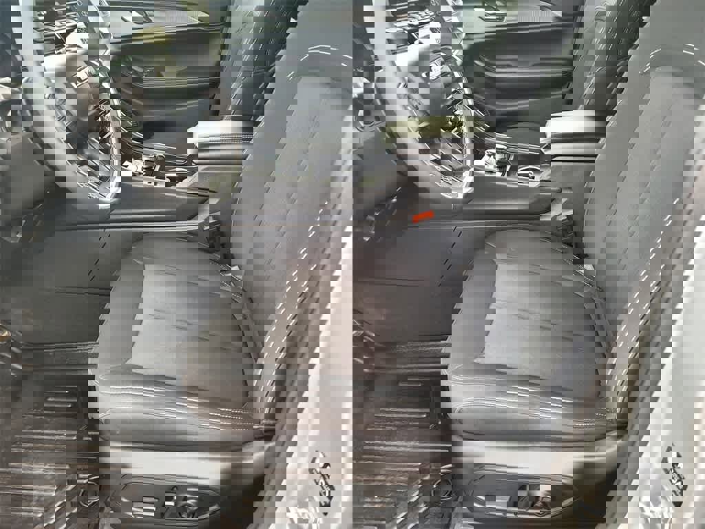 Used 2024 Jeep Grand Cherokee Laredo X image 14