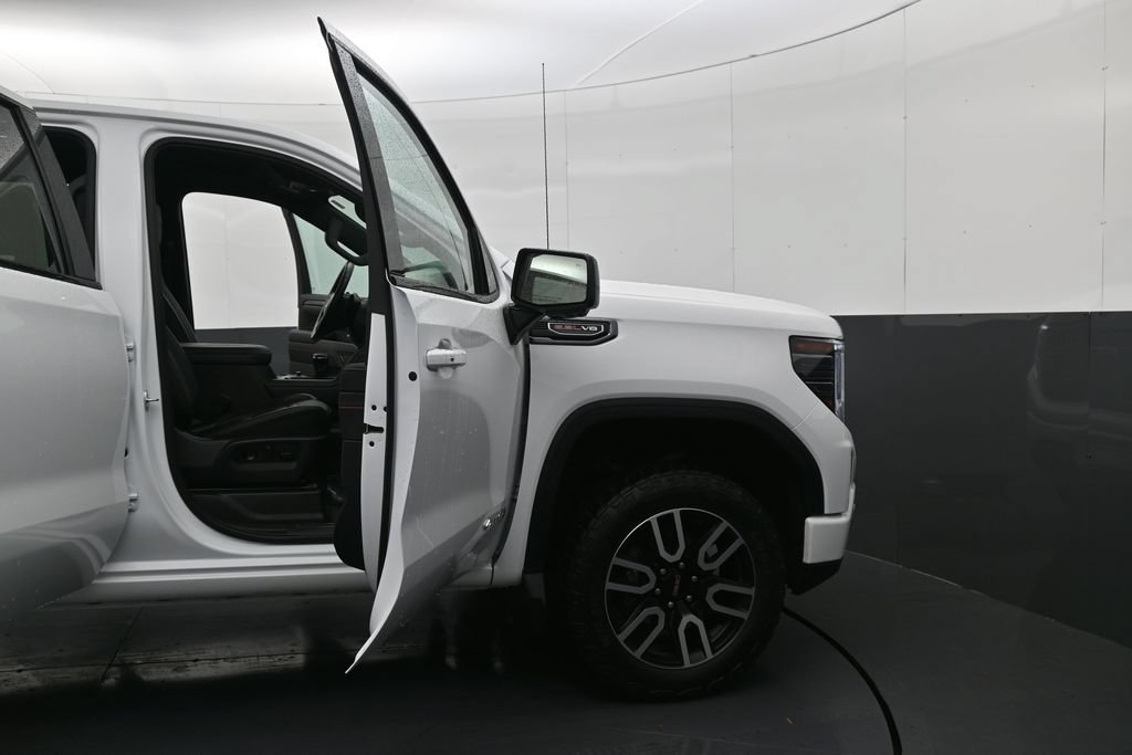 Used 2023 GMC Sierra 1500 AT4 AWD/4WD image 9