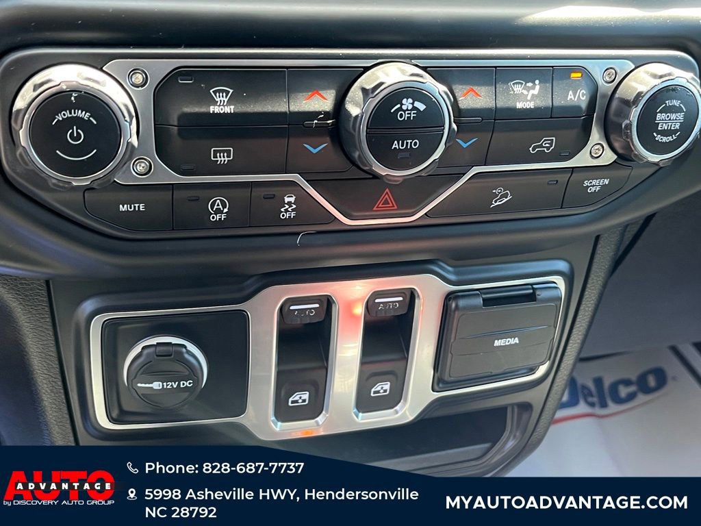 Used 2019 Jeep Wrangler Sport AWD/4WD image 16