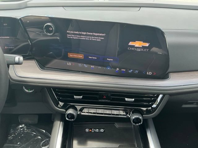New 2026 Chevrolet Suburban Premier w/ Sun And Tow Package AWD/4WD image 29