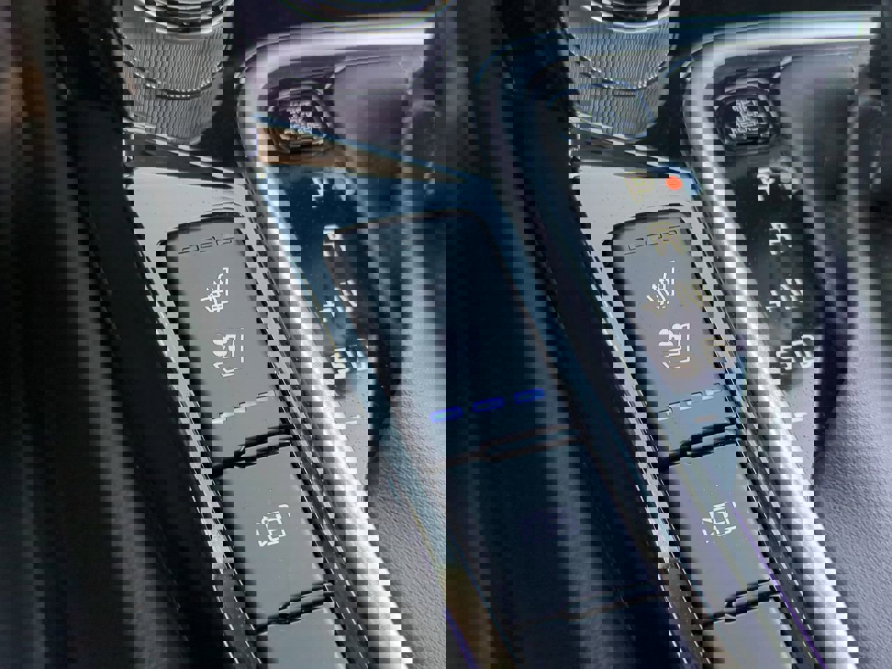 Certified 2024 Kia Seltos SX w/ SX Sunroof Package image 24