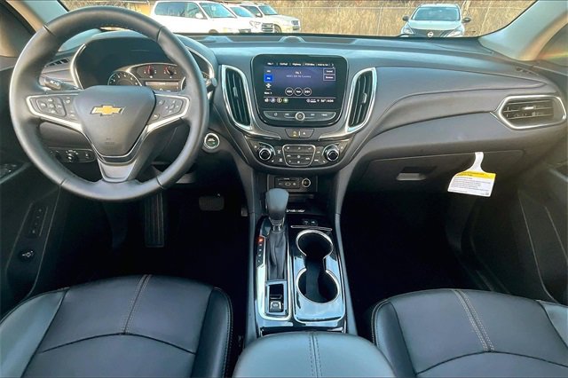 Used 2024 Chevrolet Equinox Premier image 7