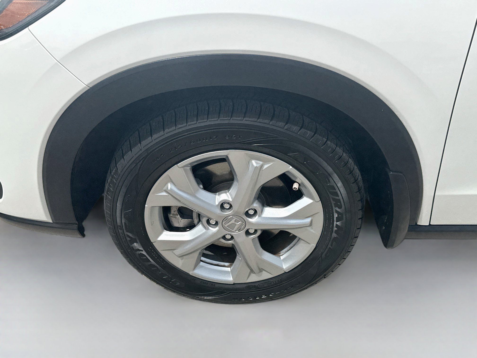 Certified 2025 Honda HR-V LX image 35