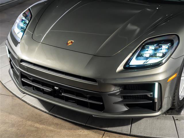 New 2026 Porsche Panamera 4 AWD/4WD image 11