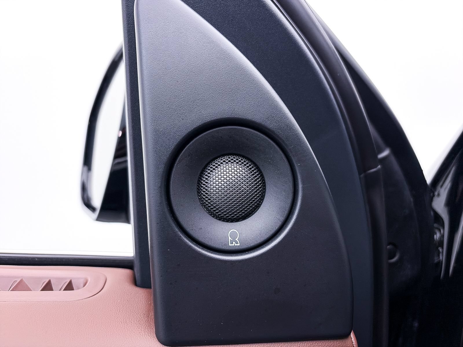 Used 2025 Lincoln Navigator Reserve AWD/4WD image 21