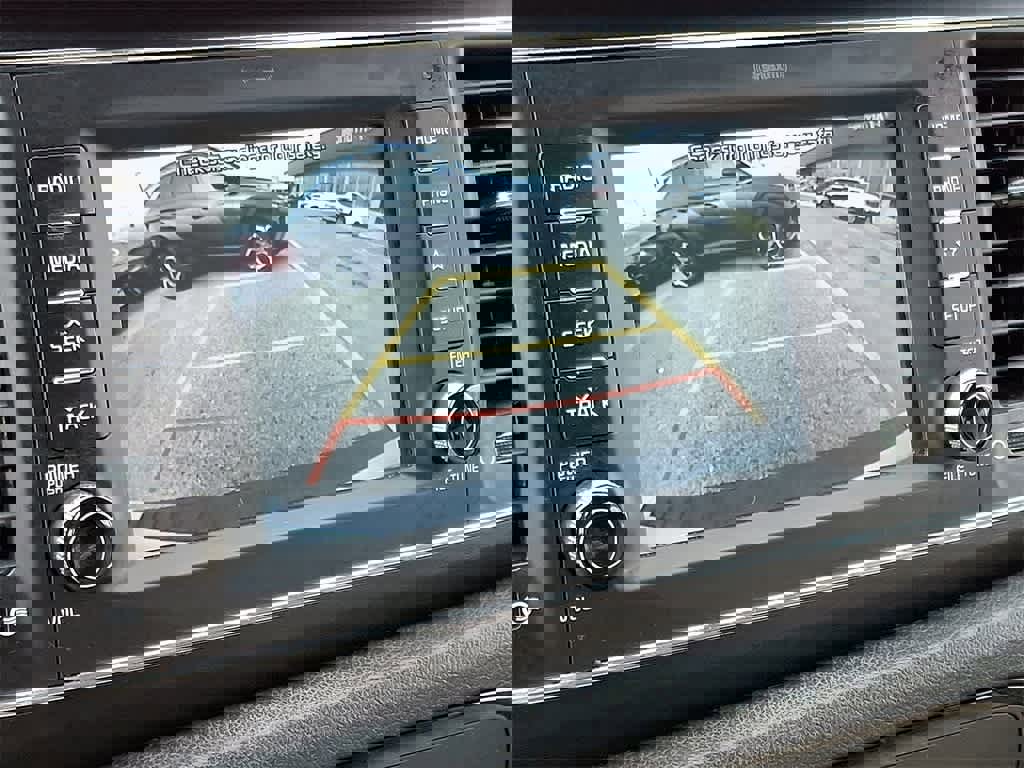 Used 2019 Kia Sedona EX image 18